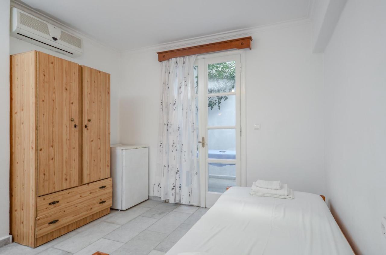 Mike'S Studios Naxos City Exterior photo