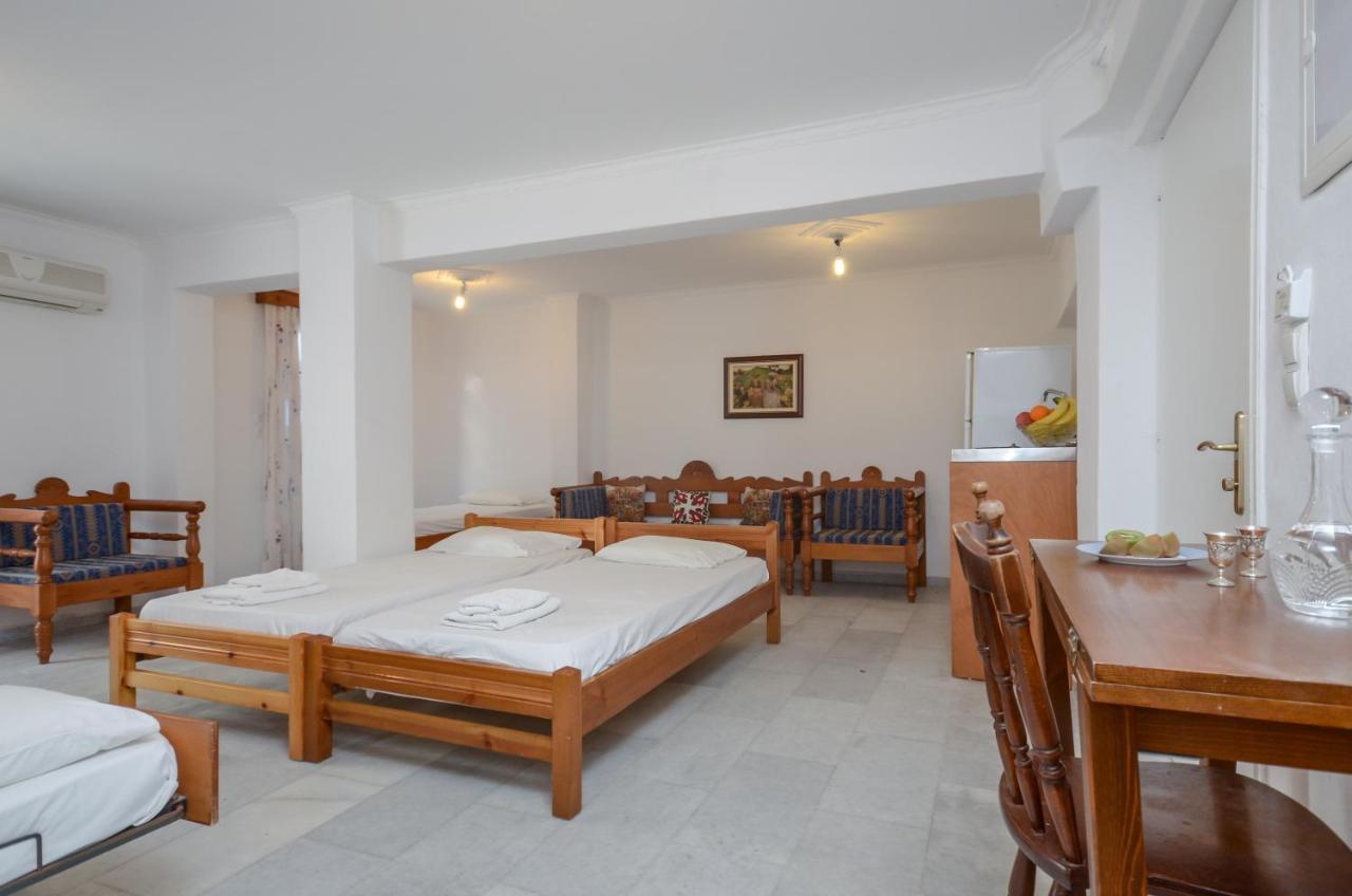 Mike'S Studios Naxos City Exterior photo